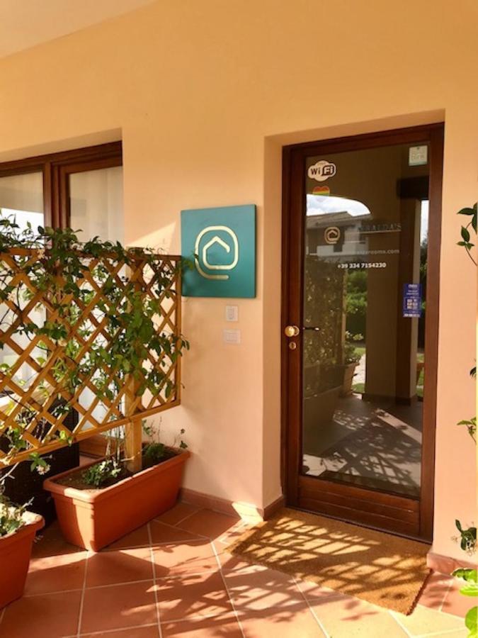 Esmeralda'S Rooms Loiri Porto San Paolo Exterior foto